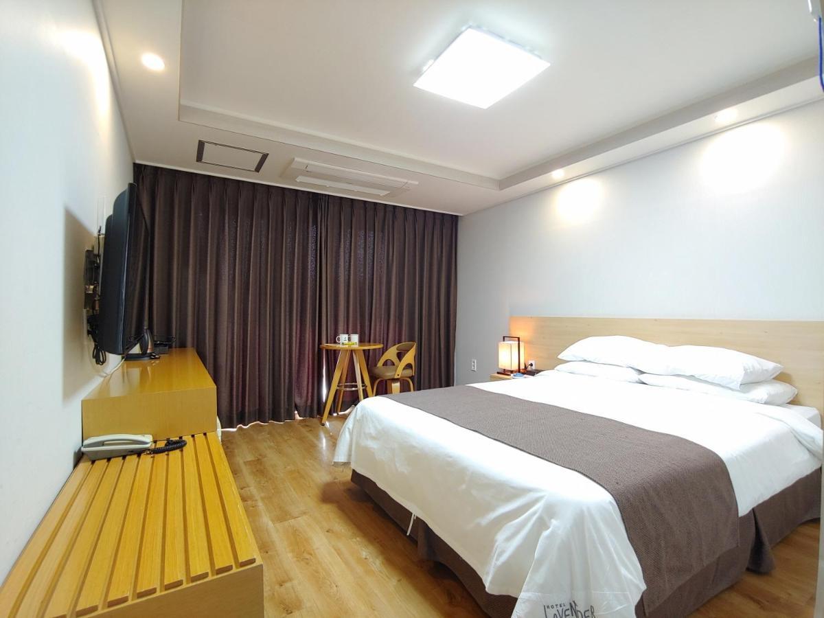 Jeju Lavender Hotel Seogwipo Exterior foto